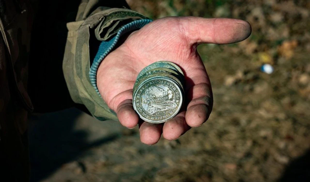 Baba ile oğlundan 'tarif edilemez' keşif: Bölgedeki en büyük hazinelerden biri