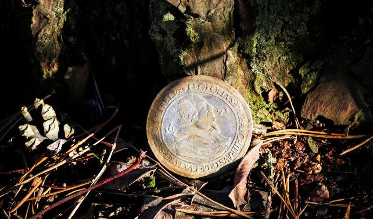 Baba ile oğlundan 'tarif edilemez' keşif: Bölgedeki en büyük hazinelerden biri