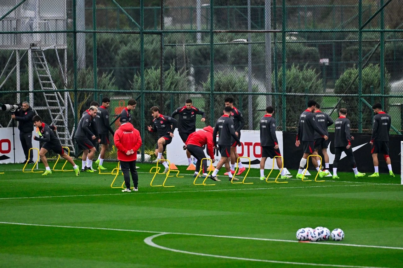 Bizim Çocuklar Galler maçının hazırlıklarına devam etti! - 1. Resim