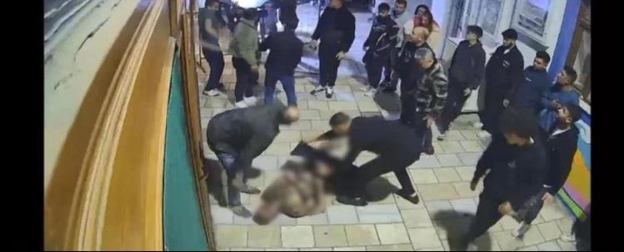 Bodrum'da dehşeti Kardeşini ailesiyle birlikte markette yaktı: Ölü ve yaralılar var - 3. Resim