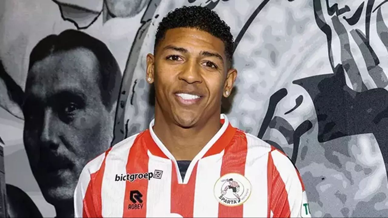 Eski Galatasaray futbolcusu Patrick van Aanholt Sparta Rotterdam ile sözleşme imzaladı!