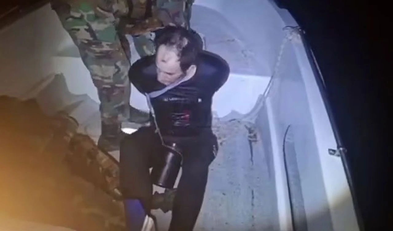 Hızlı giden su sümbülü yakayı ele verdi! Aquaman'den esinlenen kaçakçının kamufle yöntemi şoke etti - 3. Resim