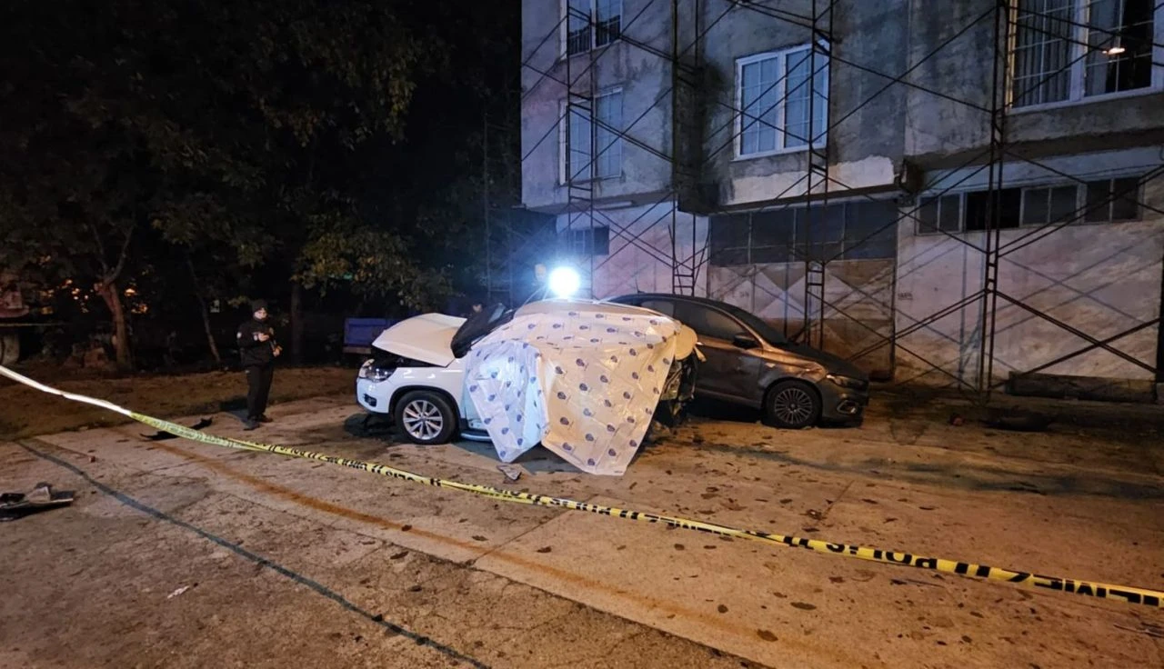 Sakarya'da korkunç kaza! Önce ambulans sonra pikap çarptı | Ölü ve yaralılar var - 3. Resim