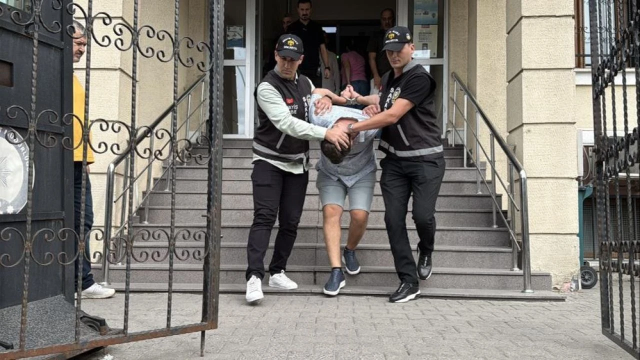 Sakaryaspor eski başkanı Gökhan İn'e tokat! Sanıklar hakim karşısında: O an karar verdik, video kurgu