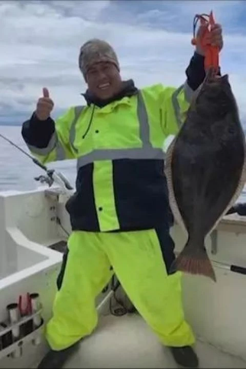 Tekne rüzgara dayanamadı devrildi! Ölümcül kazadan 13 yaşındaki çocuk soğutucu sayesinde kurtuldu