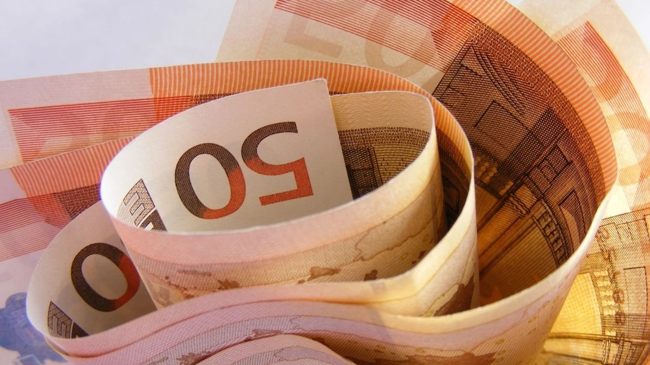 Trump'ın ticaret politikası euroyu çökertti: 7 ayın en düşük seviyesinde! Euronun acı senaryosu Türkiye'yi altüst edebilir