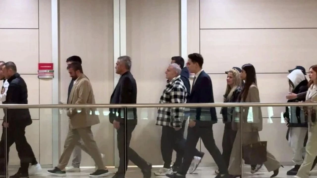 Ünlü isimlere yasa dışı bahis operasyonu! Ev hapisleri, tutuklamalar, adli kontrol tedbirleri peş peşe geldi