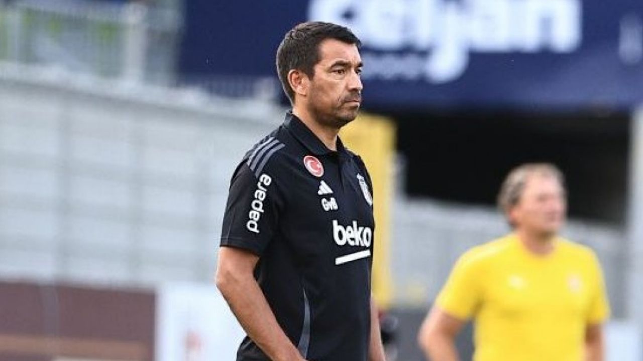 Beşiktaş’ın van Bronckhorst kararı belli oldu! Hasan Arat açıklama yaptı