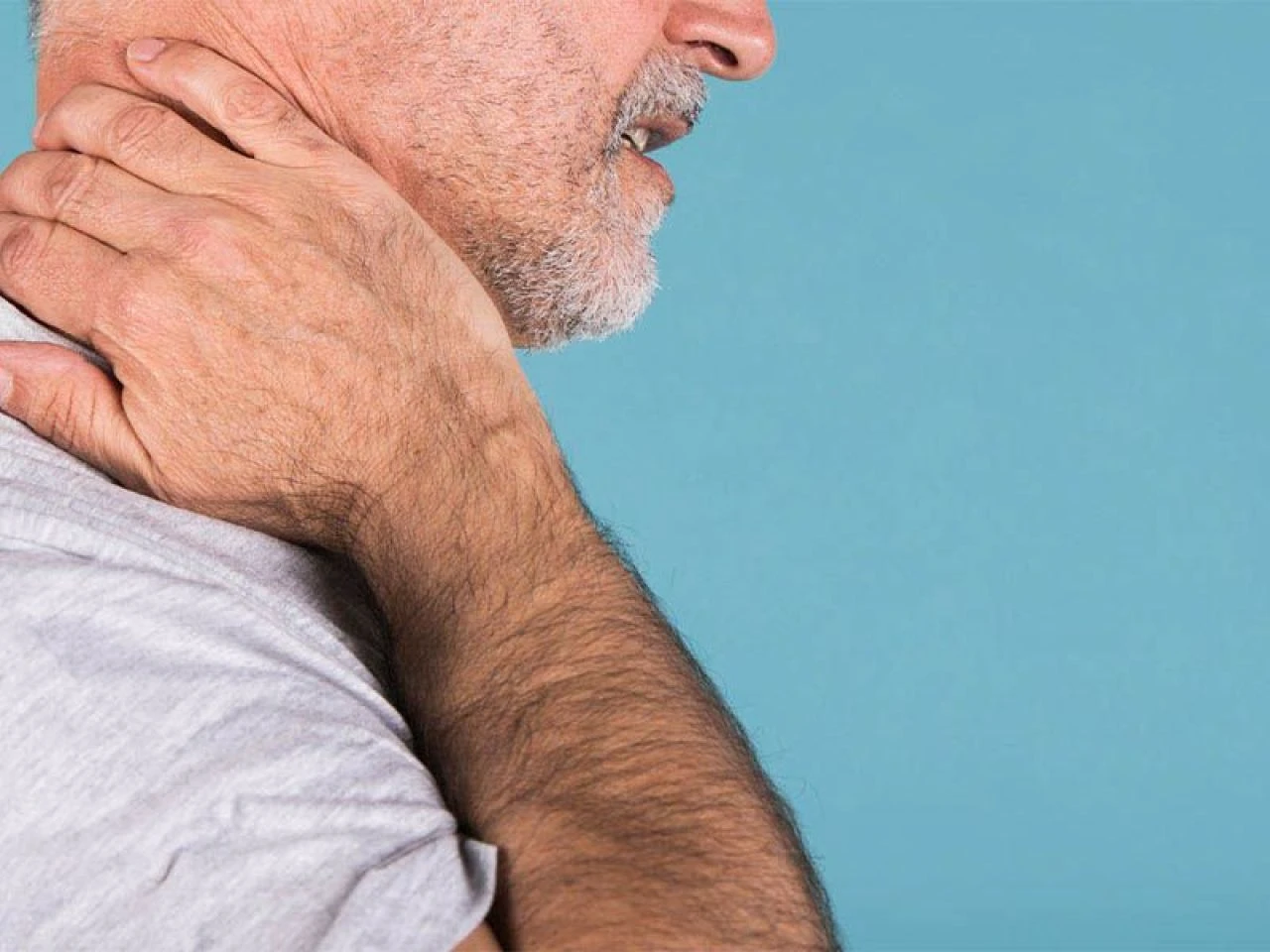 Boyun tutulması neden olur, nasıl geçer? Boyun tutulmasına ne iyi gelir?