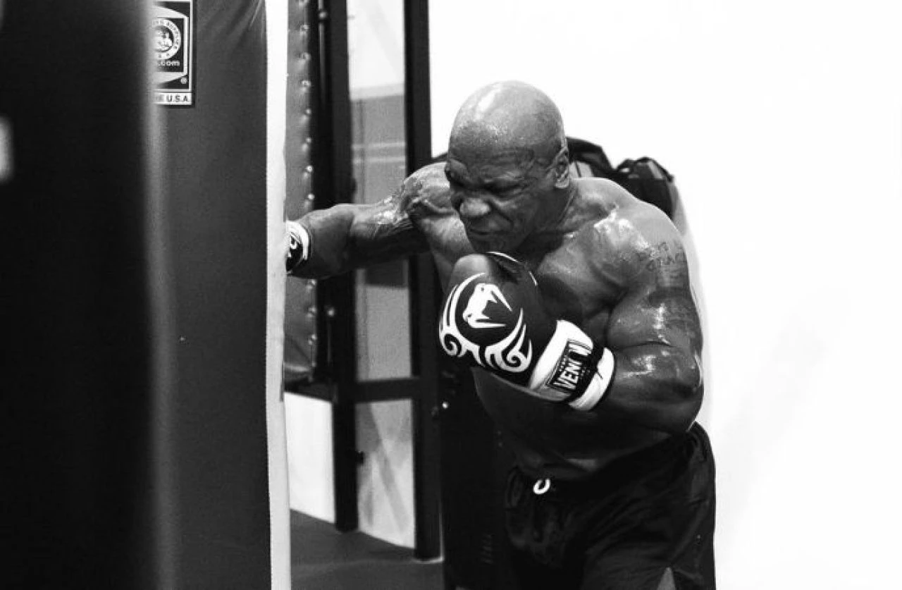 Mike Tyson kaç maç kazandı? Tyson’ın boks kariyerindeki yenilgileri - 1. Resim