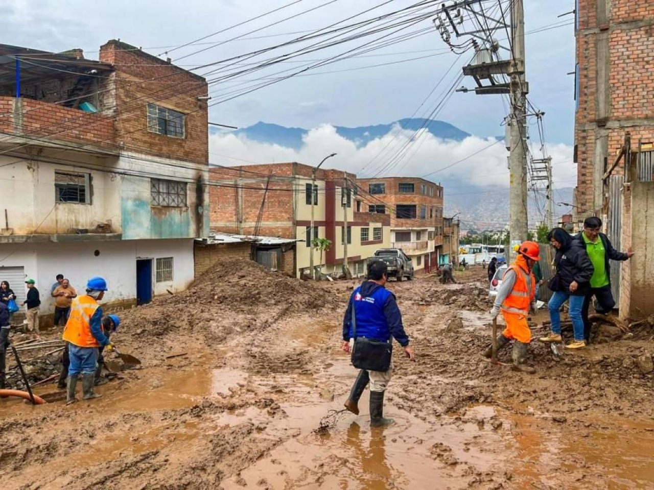 Sel ve heyelan Peru'da 30 evi yıktı, yüzlerce aile evsiz kaldı! - 4. Resim