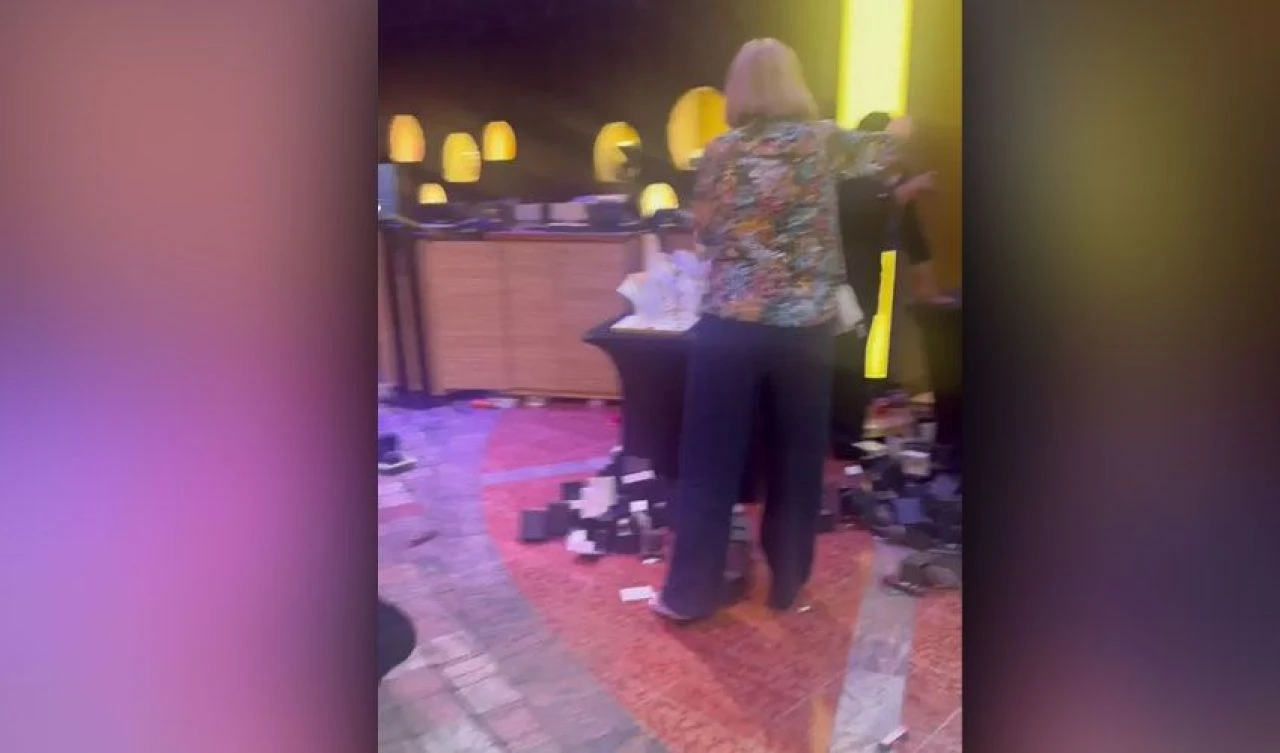 Fırtına devasa gemiyi 45 derece yan yatırdı! Eşyalar devrildi, yolcu yaralandı, işte o anlar