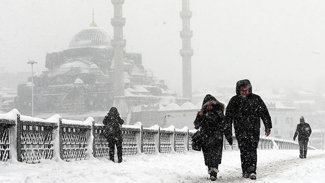 İstanbul için kar yağışı tarihi verildi! Meteoroloji uzmanı Orhan Şen açıkladı: "Asıl tehlikeli tarafı..."