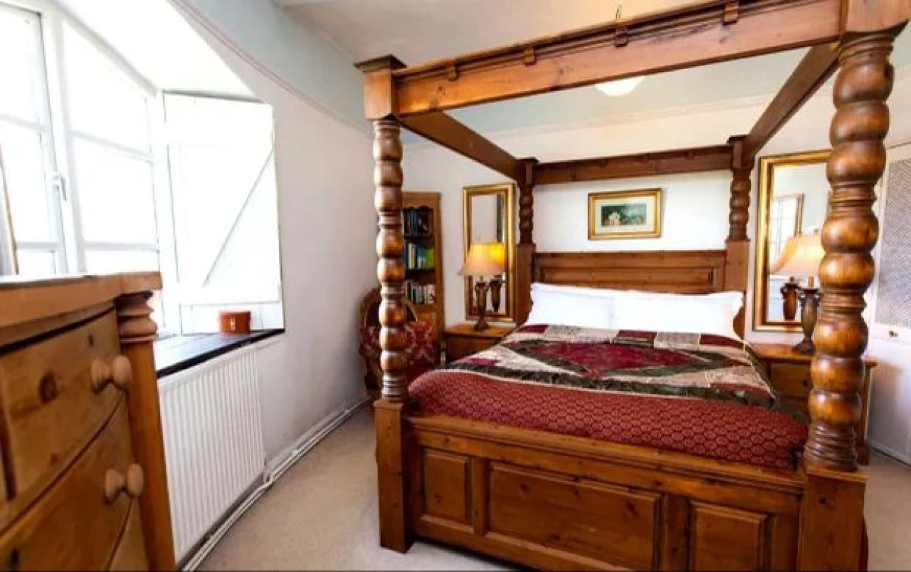 Jakuzili ve 7 yatak odalı deniz feneri satışta! Muhteşem manzaraya sahip - 11. Resim