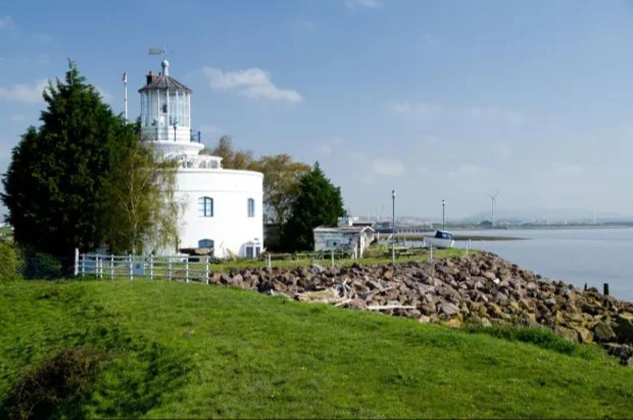 Jakuzili ve 7 yatak odalı deniz feneri satışta! Muhteşem manzaraya sahip - 3. Resim