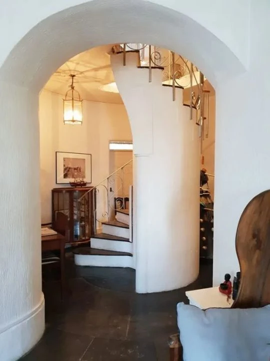 Jakuzili ve 7 yatak odalı deniz feneri satışta! Muhteşem manzaraya sahip - 4. Resim