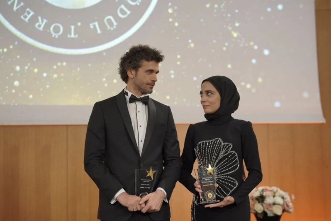 Kızılcık Şerbeti dizisine yeni oyuncu geliyor! Fatih Gühan, şimdiden sosyal medyayı salladı - 2. Resim