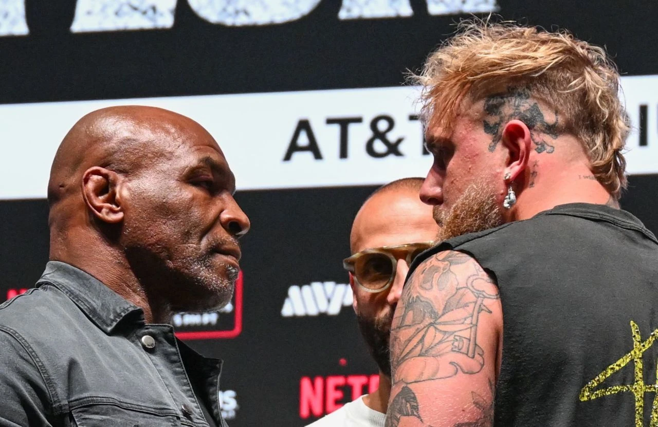 Mike Tyson, Jake Paul maçı öncesi korku saldı! Antrenörünü neredeyse nakavt ediyordu - 3. Resim