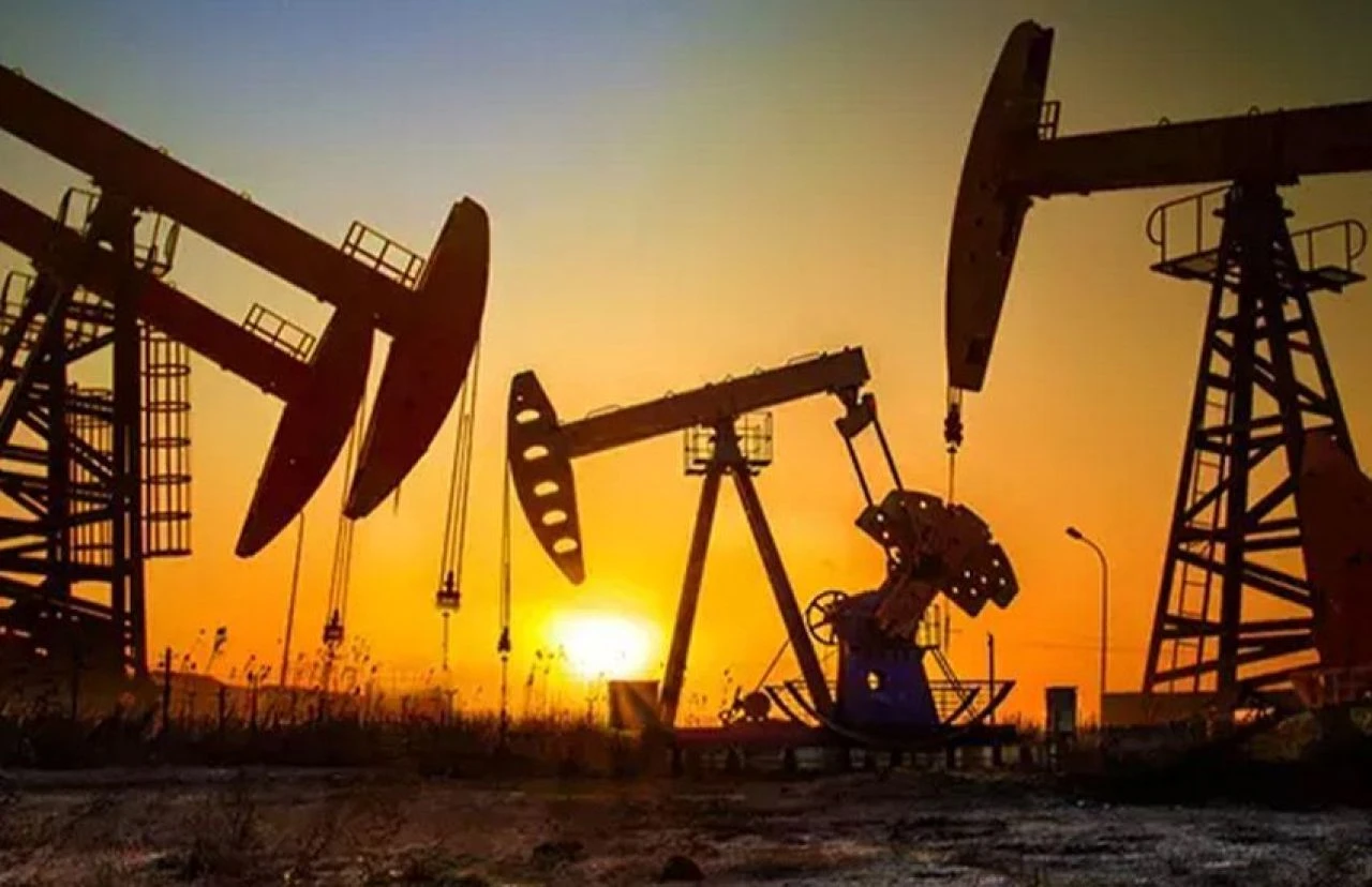Petrol üretim tahminleri revize edildi: Fiyatlar değişecek - 2. Resim