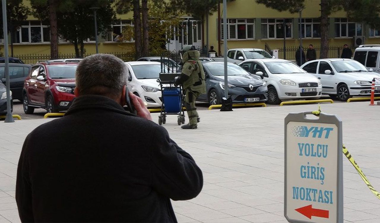 Tarihi tren garında bomba paniği! Ekipler alarma geçti - 3. Resim