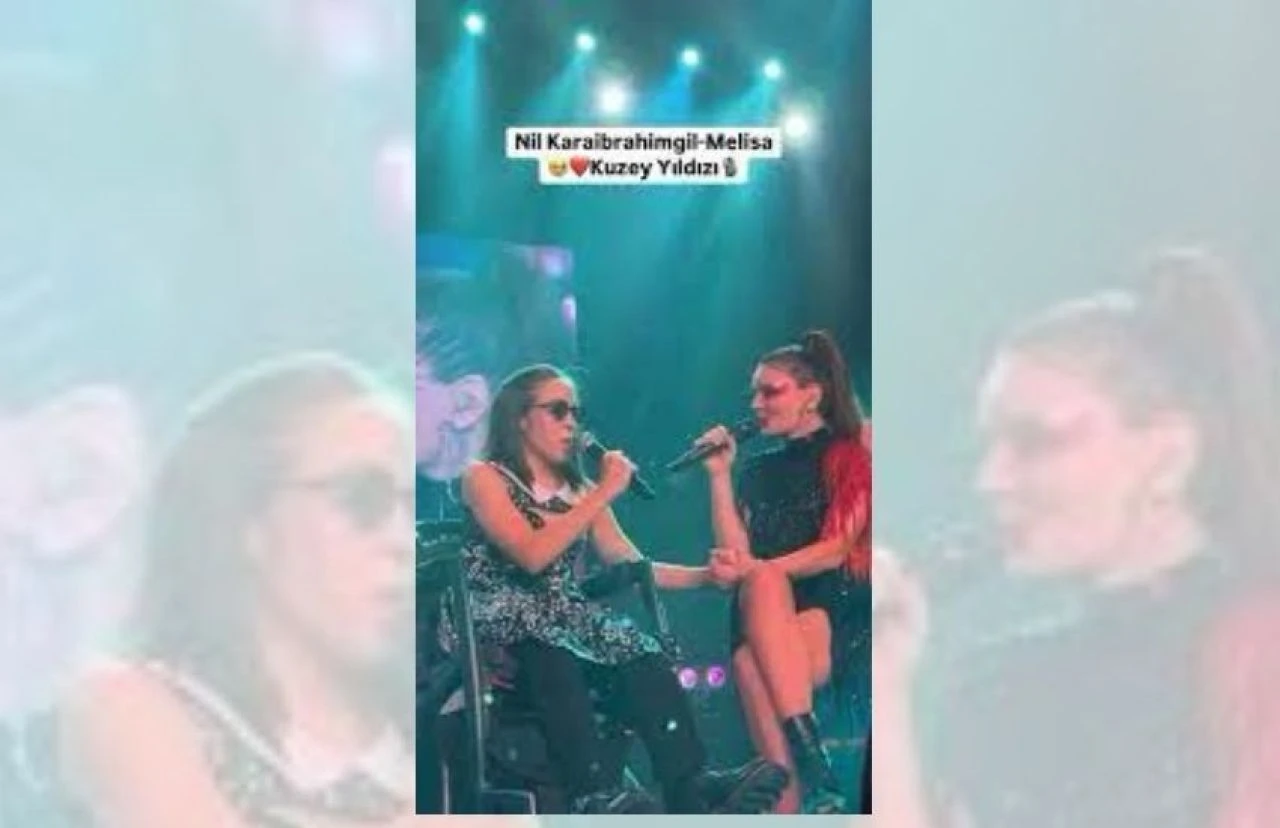 Ceyda Düvenci’nin kızı Melisa Nil Karaibrahimgil ile sahneye çıktı! Serenay Sarıkaya'dan yorum gecikmedi - 1. Resim