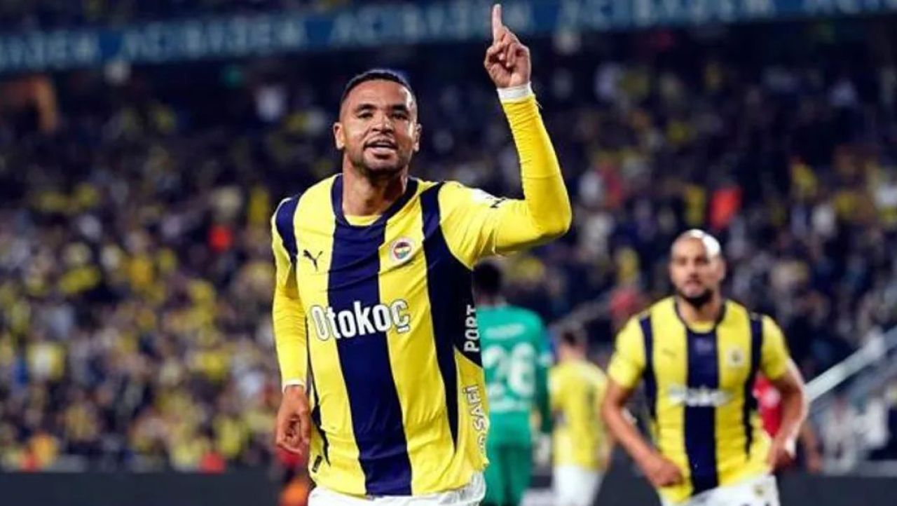 Fenerbahçe'de beklenen ayrılık! Bileti kesildi - 1. Resim