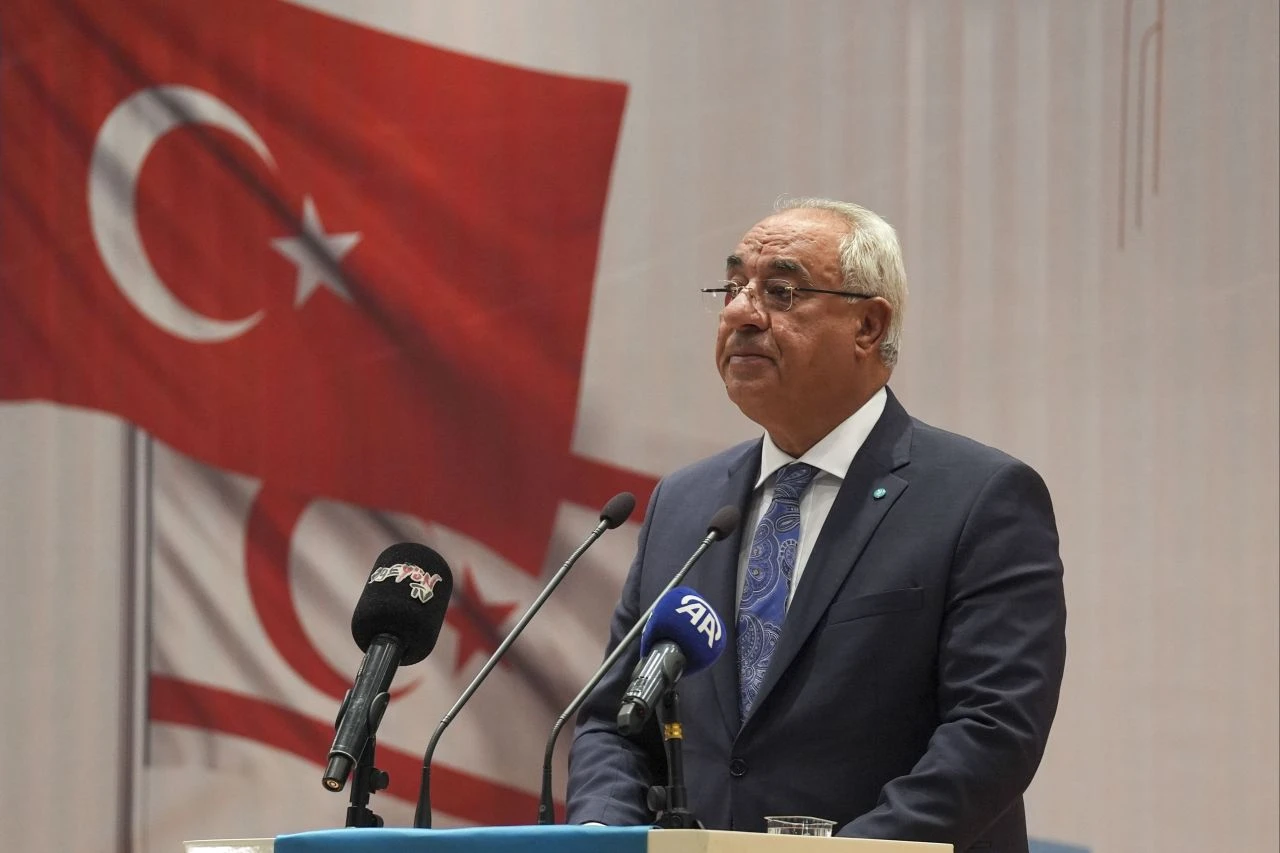 DSP lideri Önder Aksakal'dan yeni anayasa mesajı: İlk 4 madde güvence altına alınmalı