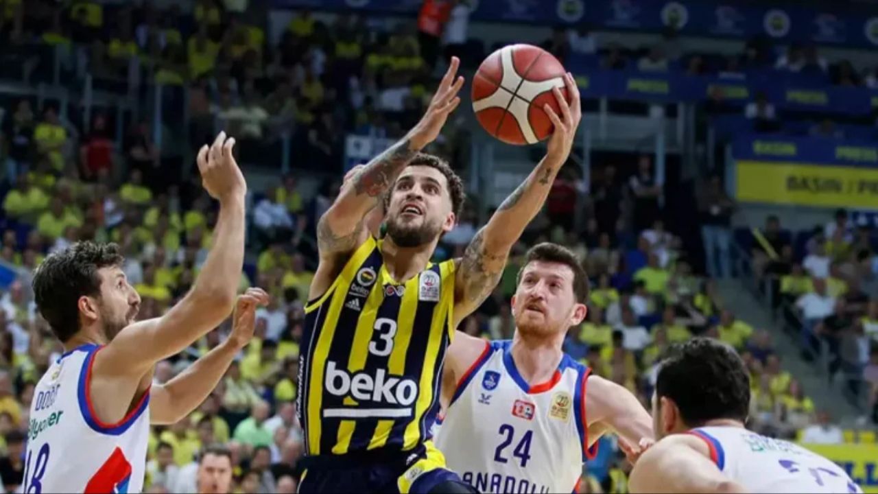 Fenerbahçe Anadolu Efes maçı kaç kaç bitti?