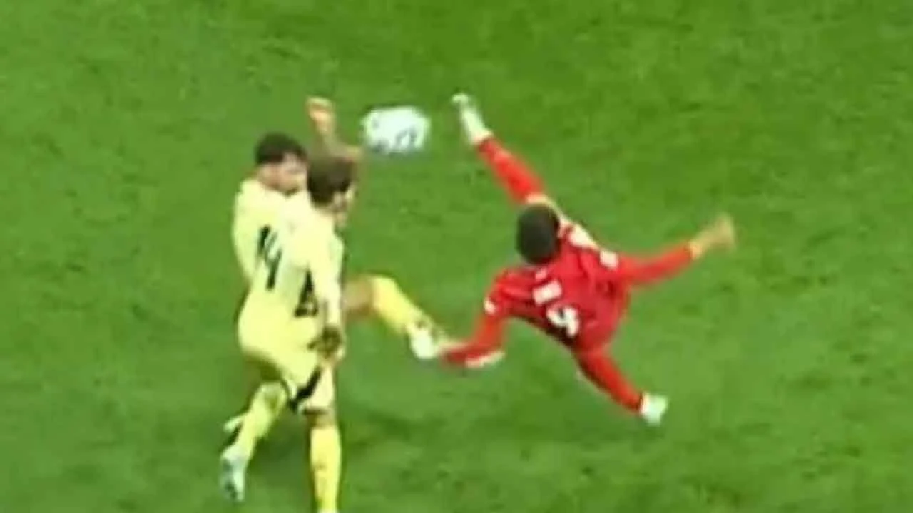 Galler maçında İspanyol hakemde skandal karar: Milliler penaltı bekledi, devam dedi! - 1. Resim