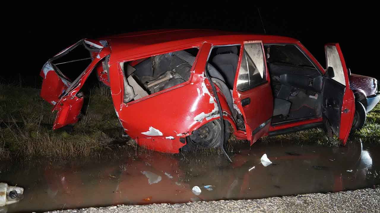 Kastamonu'da feci kaza! Araç kağıt gibi ezildi: Ölü ve yaralılar var - 1. Resim