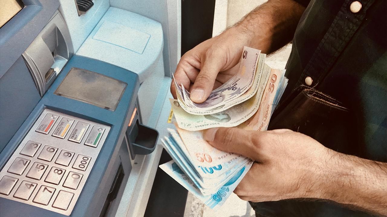 ATM&#039;ler yeni sisteme geçiyor! Müşterileri kızdıran duruma çözüm bulundu