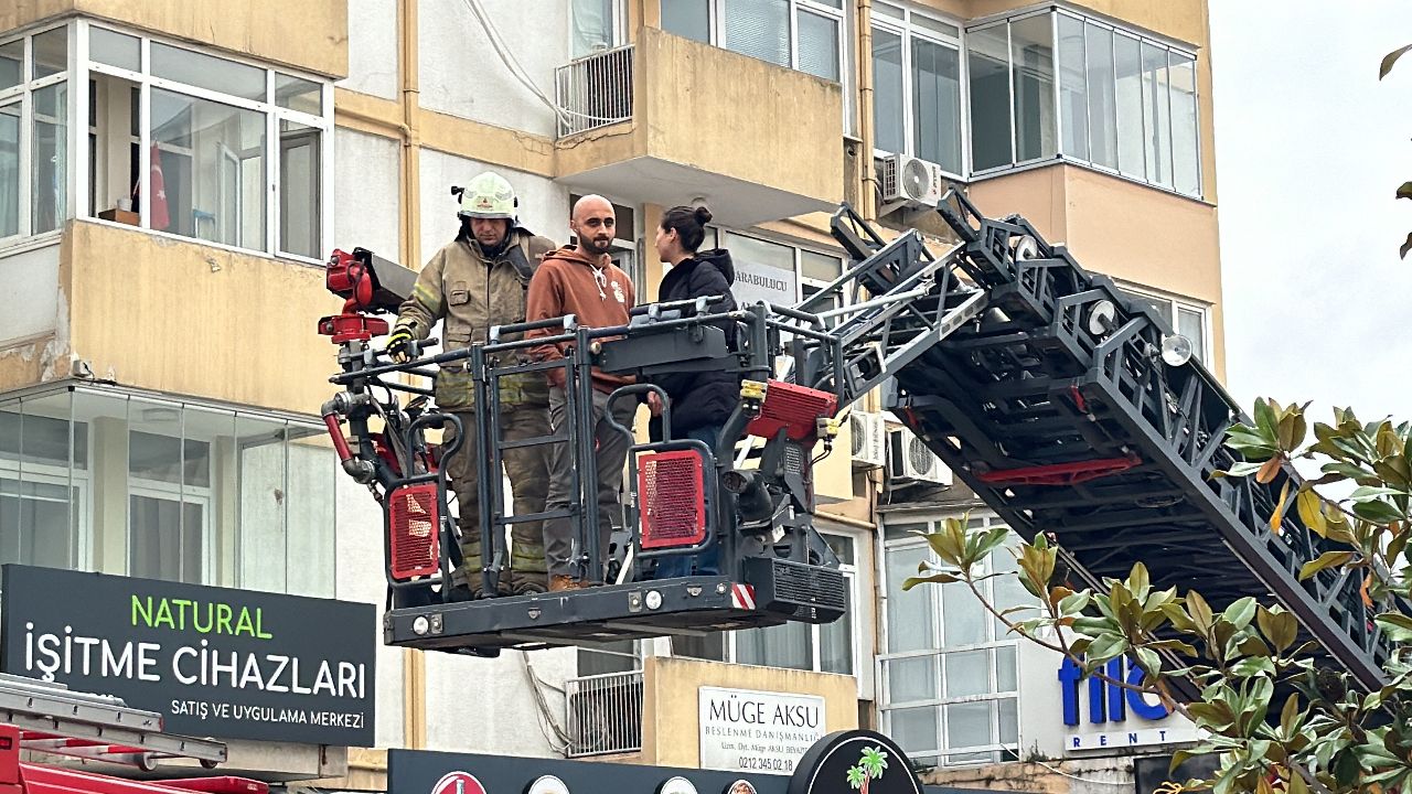 Beşiktaş&#039;ta can pazarı! Yangında mahsur kalan 10 kişi böyle kurtarıldı