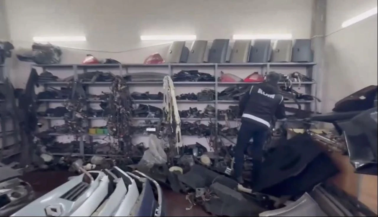 Edirne merkezli 4 ilde oto dolandırıcılarına darbe: Tutuklamalar var! - 1. Resim