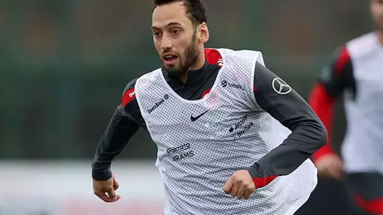 Hakan Çalhanoğlu, kritik Karadağ maçında kadroda yer alamayacak!