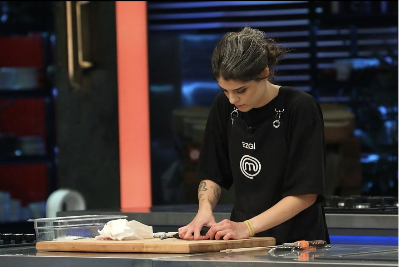 MasterChef Ezgi elenmesinin ardından kafaları karıştırdı - 3. Resim