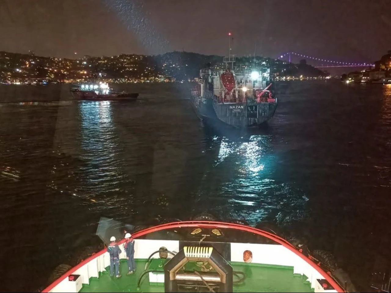 Son Dakika | İstanbul Boğazı çift yönlü geçişe kapatıldı - 1. Resim