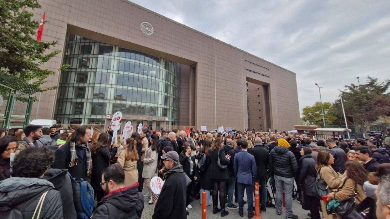 Yenidoğan Çetesi ikinci günde hakim karşısında! 47 sanık kan donduran bebek ölümlerinin hesabını verecek - 1. Resim