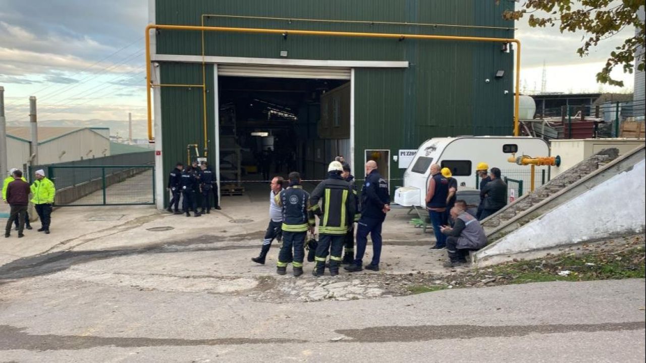 Kocaeli’nde geri dönüşüm tesisinde patlama oldu: Ölü, yaralı var! - 1. Resim