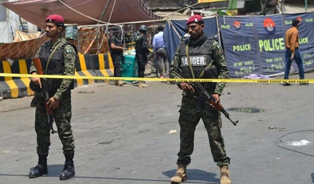 Pakistan'da intihar saldırısı: Çok sayıda ölü ve yaralı var