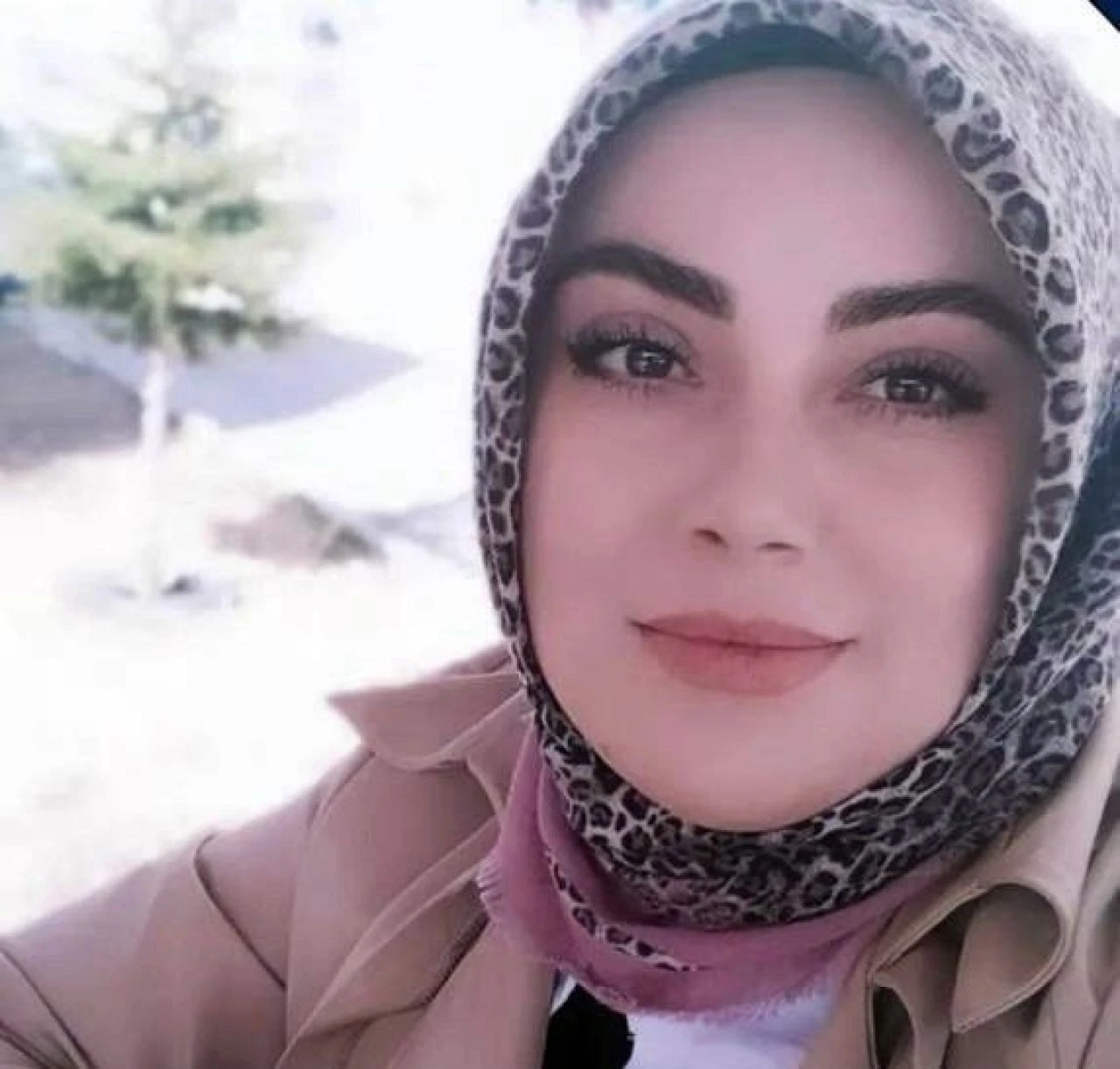 Sokak ortasından kan donduran kadın cinayeti! Korkunç anlar kamerada