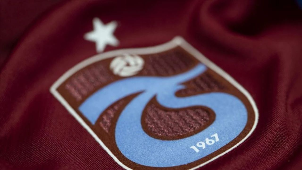 Bordo-mavili ekip duyurdu: Trabzonspor&#039;un borcu açıklandı!