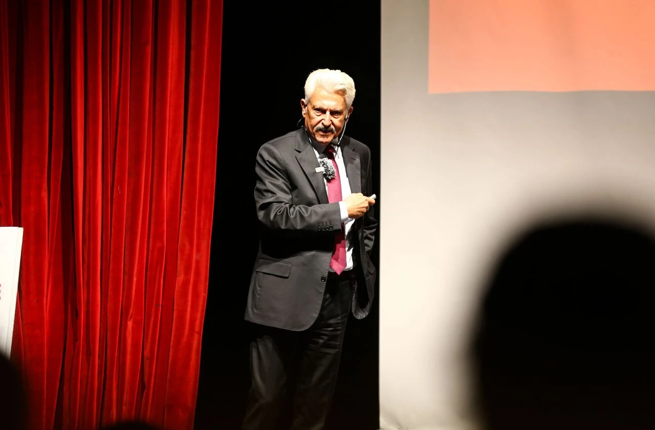 Deprem uzmanından İstanbul için korkutan açıklama! 'İstanbul yıkılırsa Türkiye altında kalır' - 1. Resim