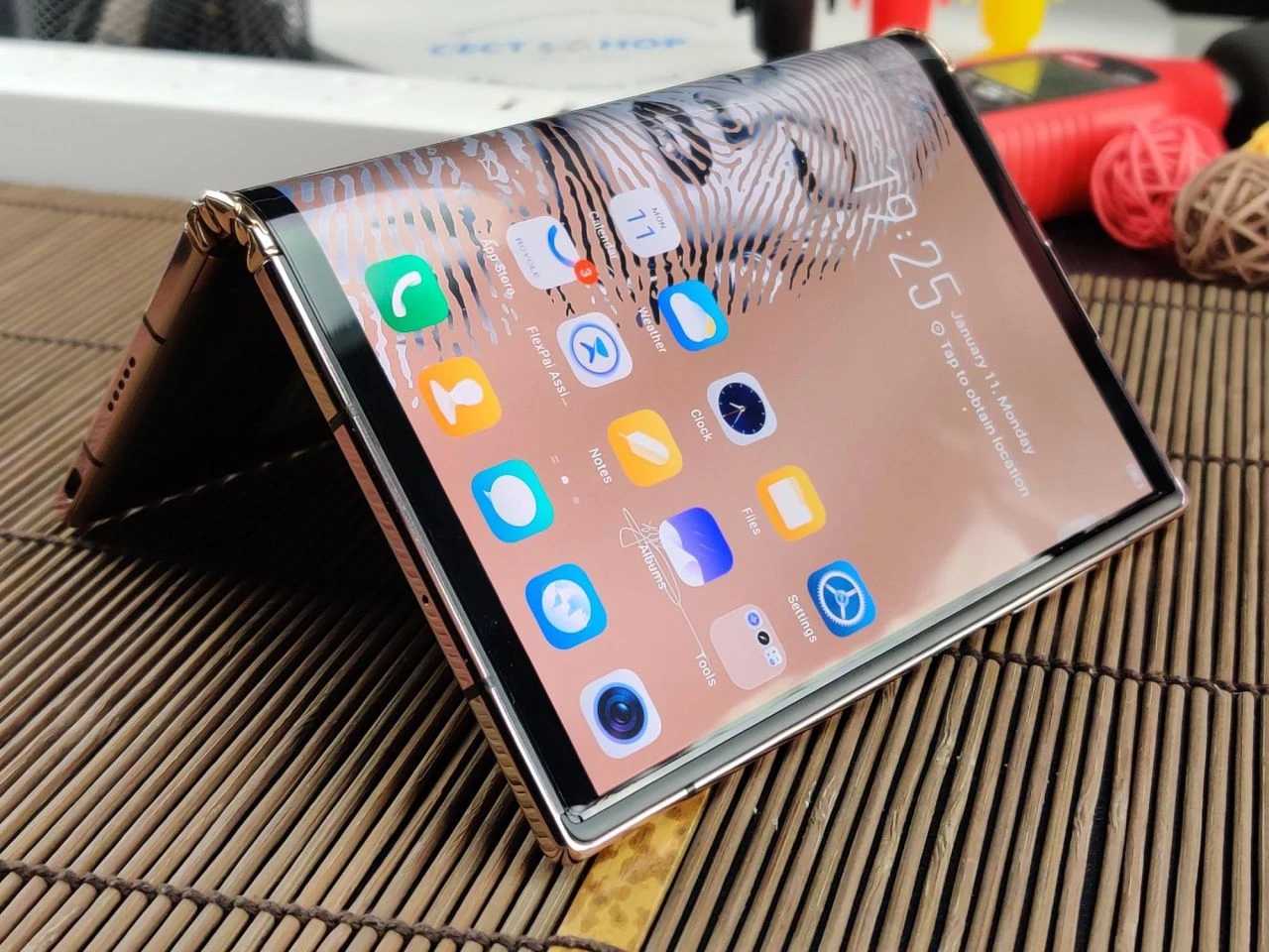 İlk katlanabilir telefon üreticisi iflas etti! Samsung ve Huawei artık rakipsiz - 3. Resim