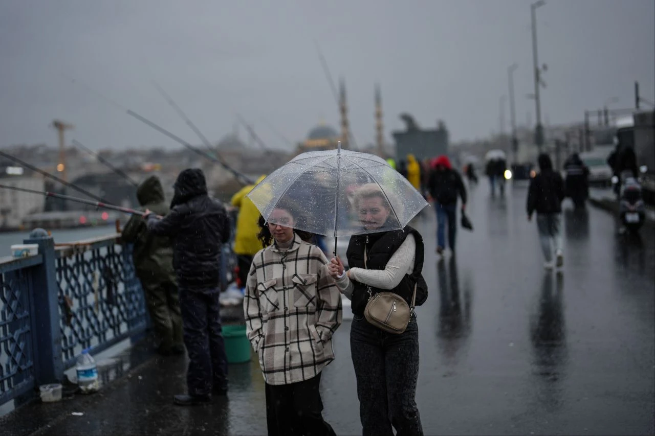 İstanbul Valiliği resmen uyardı: Lodostan sonra İstanbul'a kar geliyor! Günü belli oldu - 1. Resim