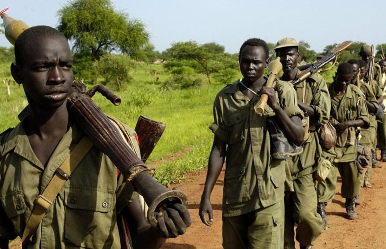 Afrika ülkesinde darbe girişimi! Uçaksavar sesleri duyuldu - 2. Resim