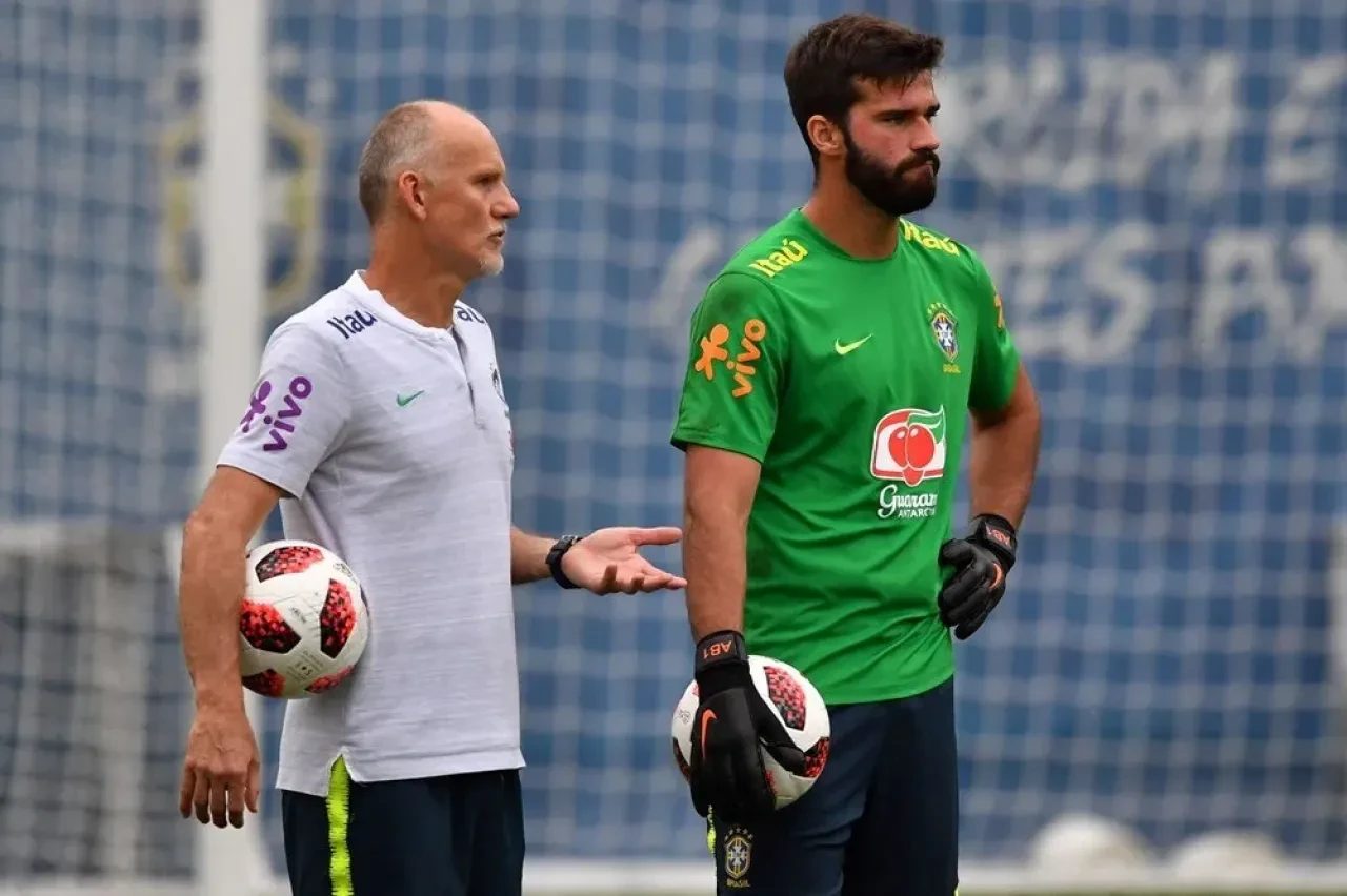 Alisson Becker kimdir? Galatasaray’da Muslera’nın yerinde düşünülen isim - 1. Resim