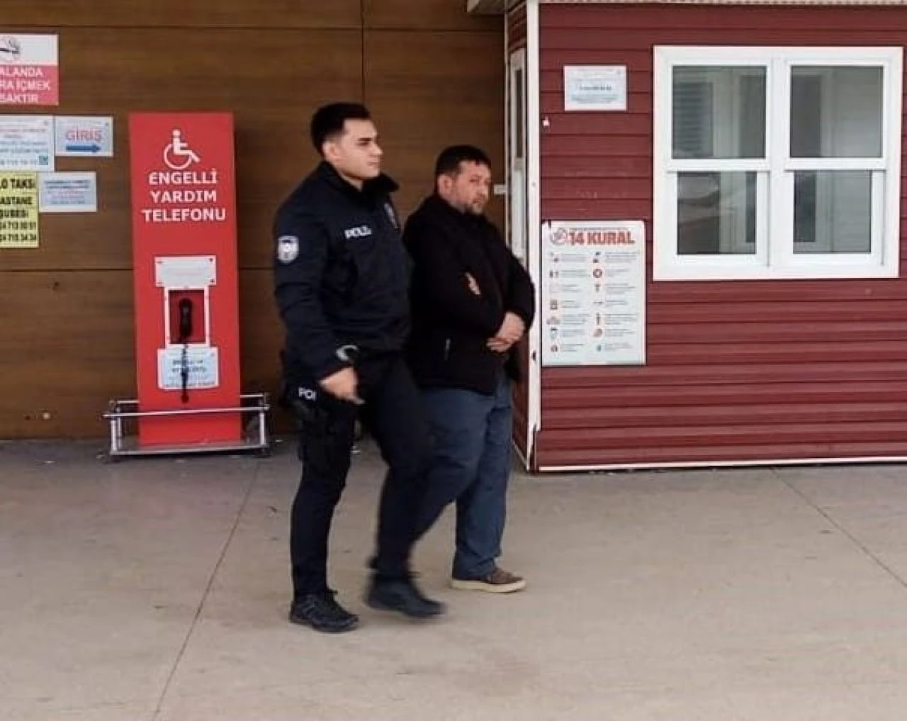 Bursa'da koca dehşeti! Eşini çekiçle yaralayan şahıs tutuklandı - 1. Resim