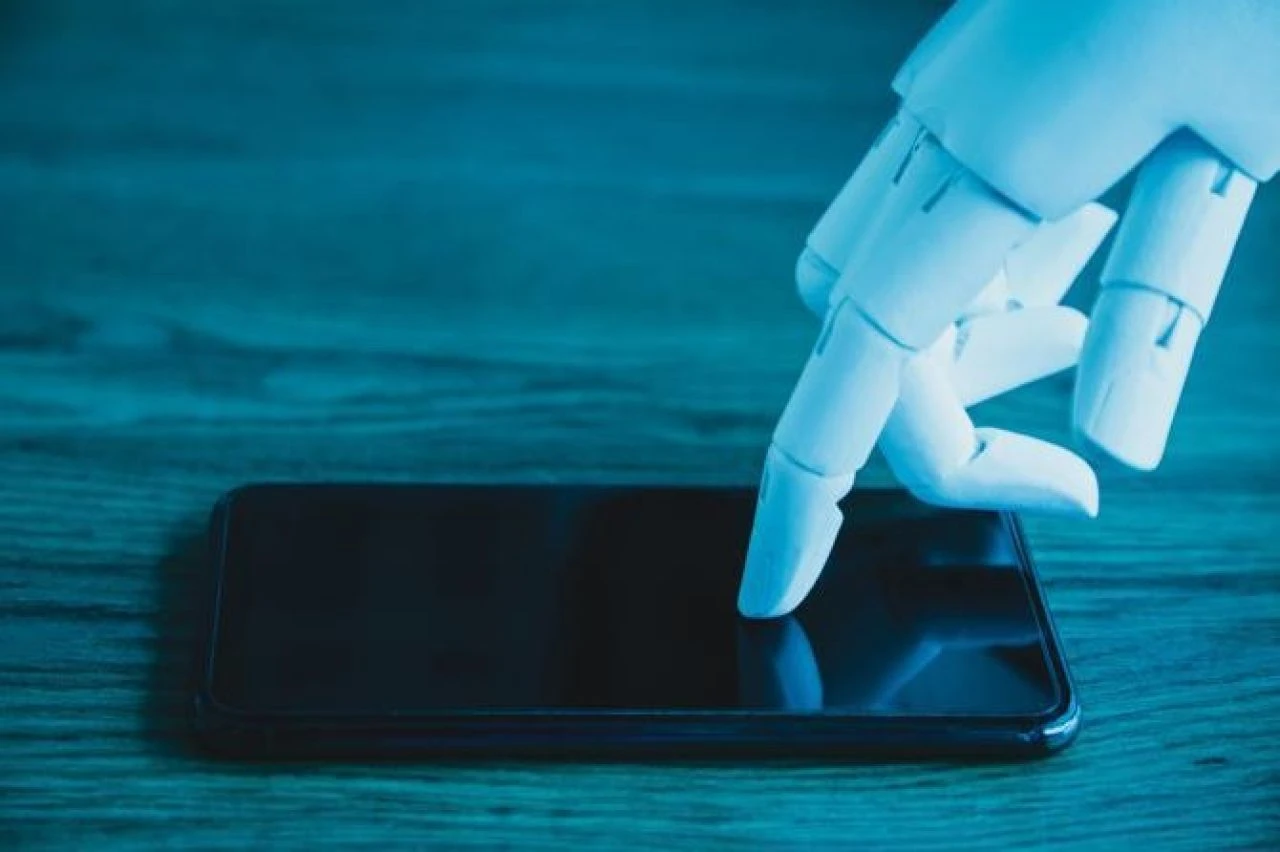 Telefonunuzun sizi gizlice dinleyip dinlemediğini gösteren 4 işaret: Bu testi mutlaka uygulayın