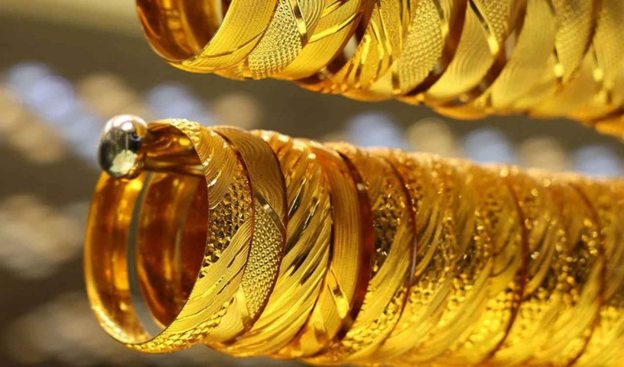 Altın fiyatları rekora koşuyor! Gram altın, çeyrek altın uçtu! İşte 23 Kasım 2024 altın fiyatları