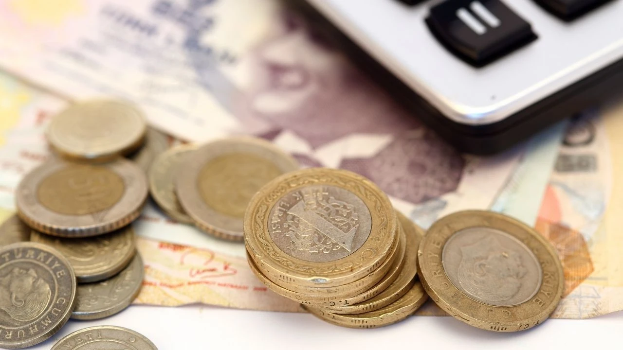 Asgari ücret zammı için iki yol ayrımı! 21 mi 44 mü? Tüm çalışanların kaderi bu soruda kitlendi - 4. Resim